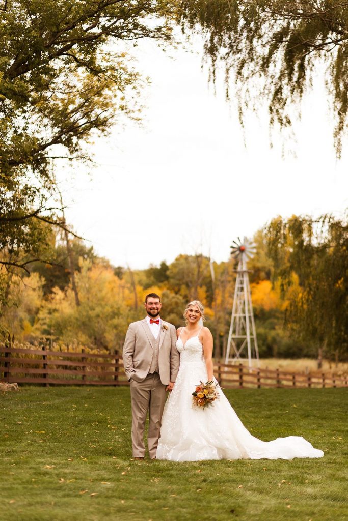 Wisconsin fall wedding bride and groom