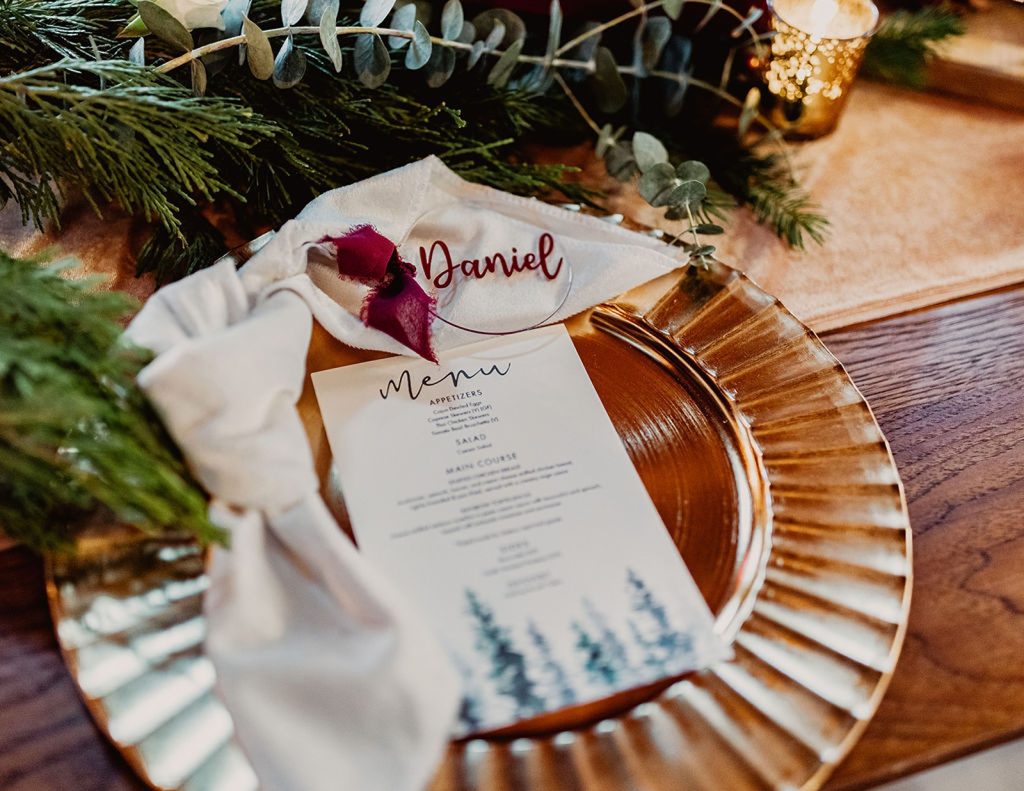 winter wedding decor in Wisconsin