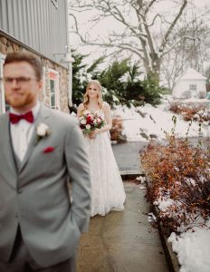 Winter wedding first look near snow